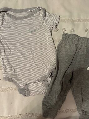Baby Nike Grey Striped Onesie & Grey Joggers